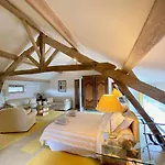 Domaine De Treilles *