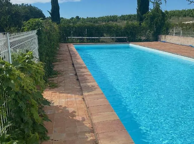 Panzió Domaine De Treilles Fargues