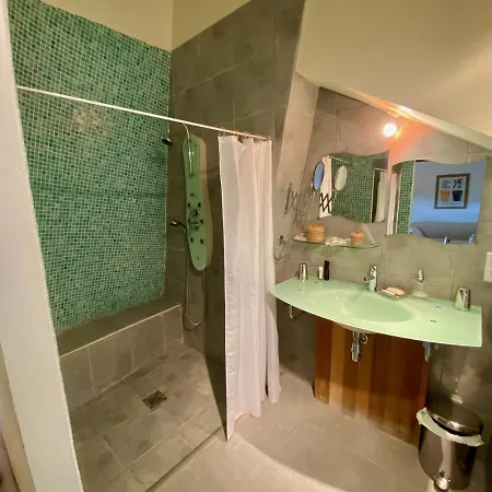 Bed & Breakfast Domaine De Treilles *